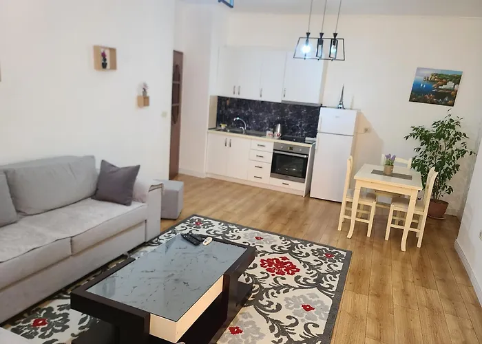 アパート Center *